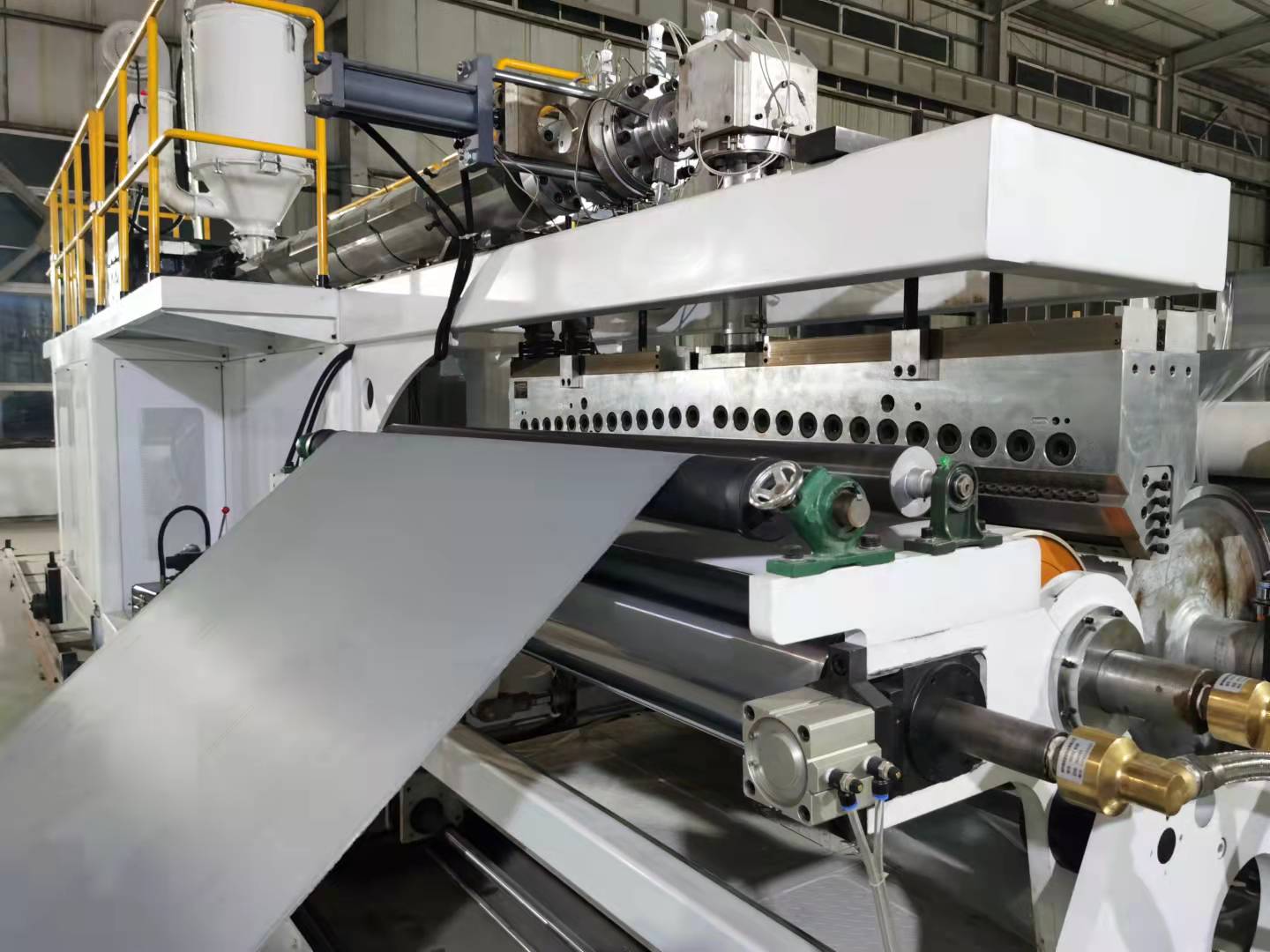 碳纖維淋膜複合生產線