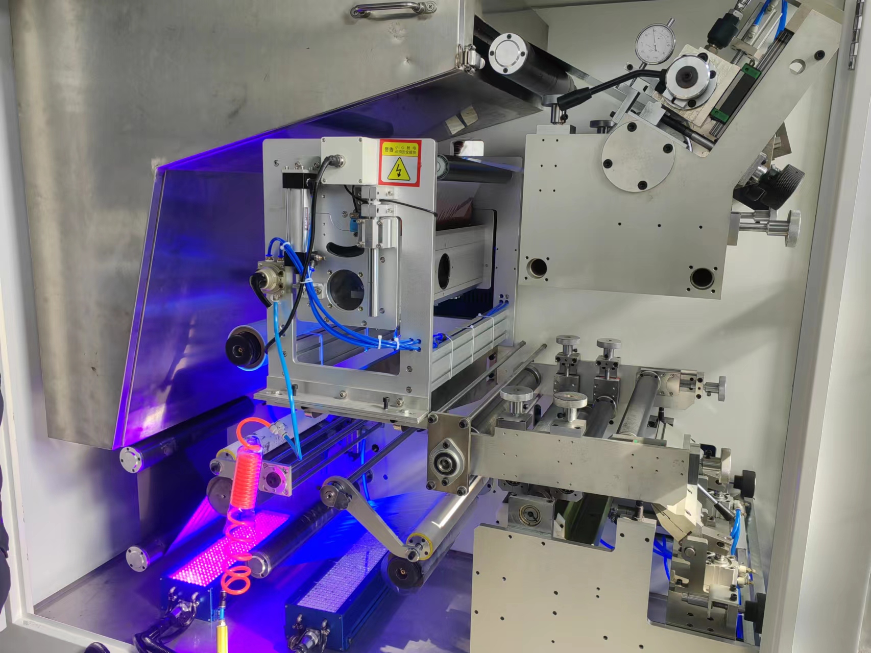 膠帶塗布（bù）機